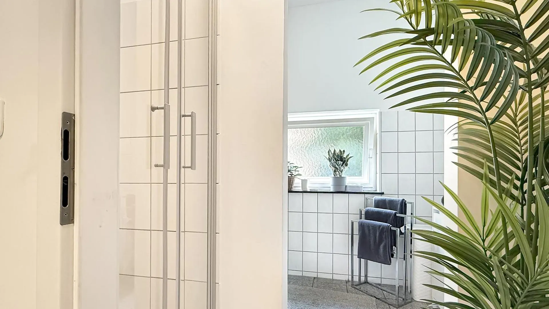 Private Munich Escape Cinema Lounge Sleeps 17 Apartman
